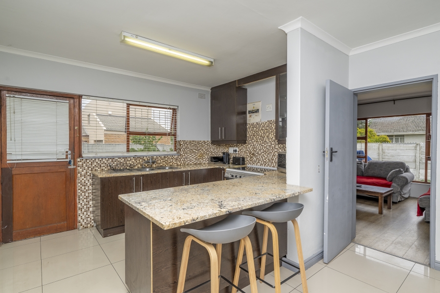 4 Bedroom Property for Sale in Bracken Heights Western Cape